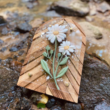 Load image into Gallery viewer, Delightful Daisy
